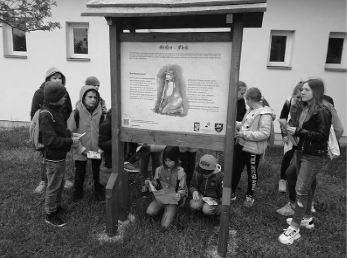 Außerschulische Sozialisation aus der Sicht der PädagogInnen und Eltern