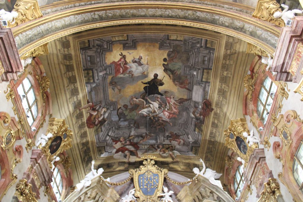 Piaristenkirche, Deckenfresko von Christoph Tausch, 1712 (Hl. Franz Xaver).