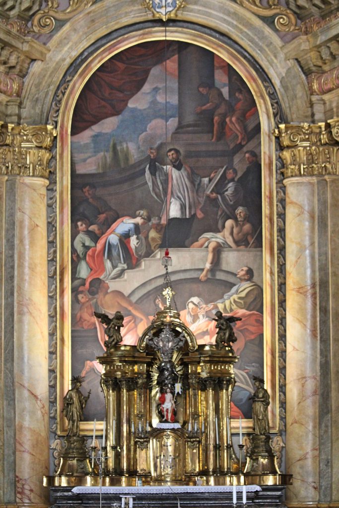Piaristenkirche, Hauptaltar von 1767.
