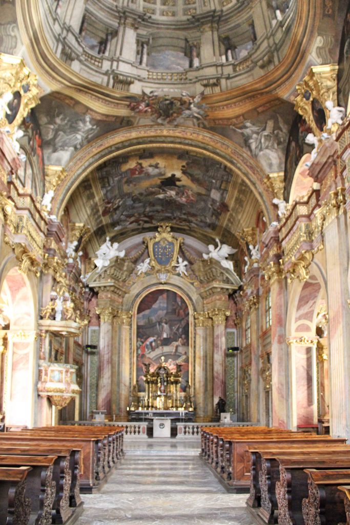 Piaristenkirche, Innenansicht.
